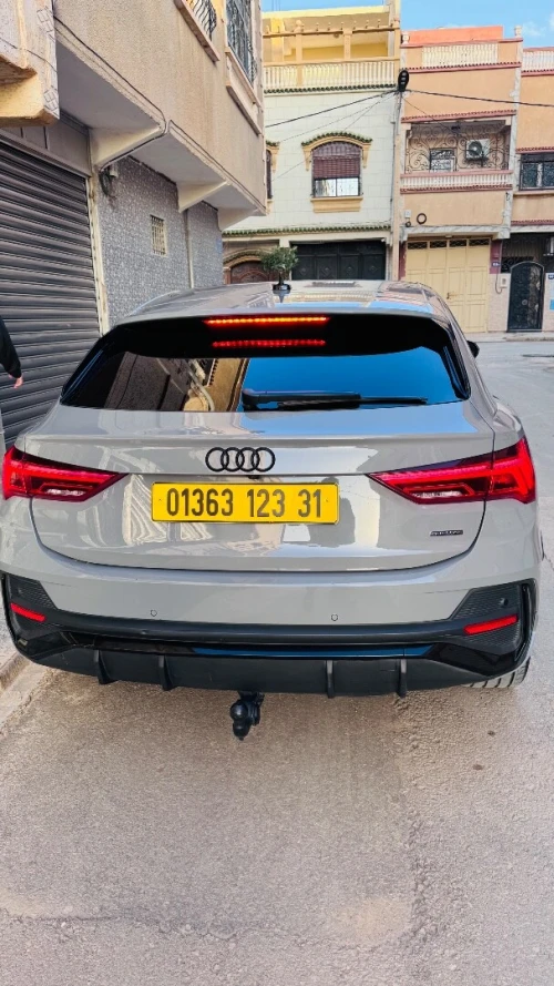 Audi Q3 2023 S Line quattro