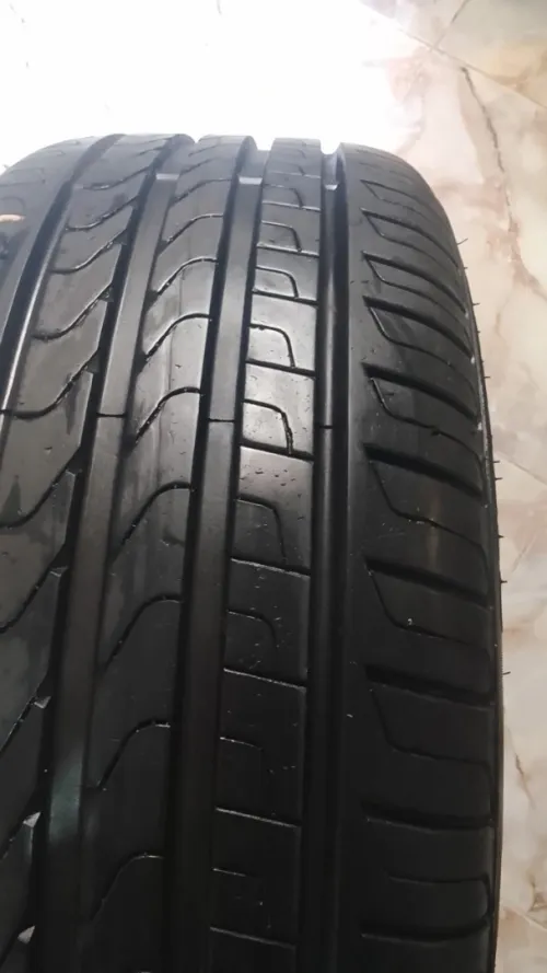 Pneu Pirelli 215/45/18