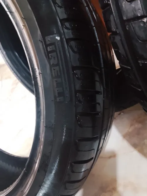 Pneu Pirelli 215/45/18