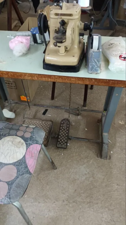 Balancier et machine de couture 