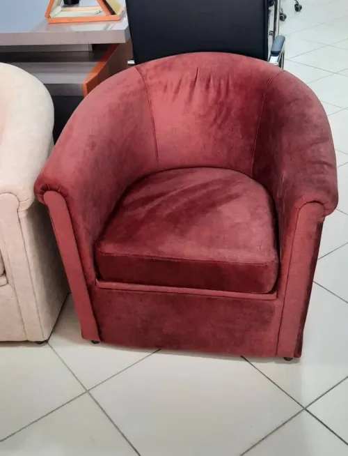 SALON DE RÉCEPTION- CHAUFFEUSE