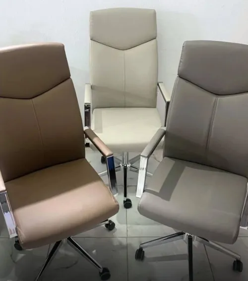 CHAISE EN CUIR ET CUIR  SYNTHETIQUE