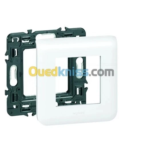 LEGRAND GOULOTTES ET ACCESSOIRES