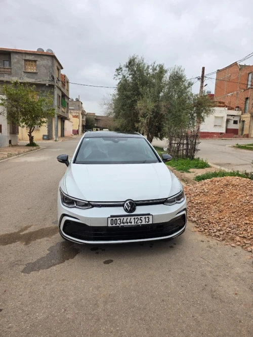 Volkswagen Golf 8 2025 R-Line