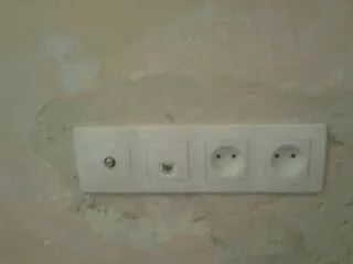 Installation informatique et camira et électricité bâtiment