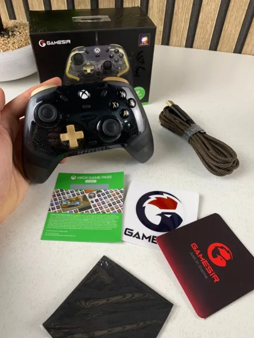GameSir Kaleid Flux Manette Filaire RGB pour Xbox  Gaming Précis