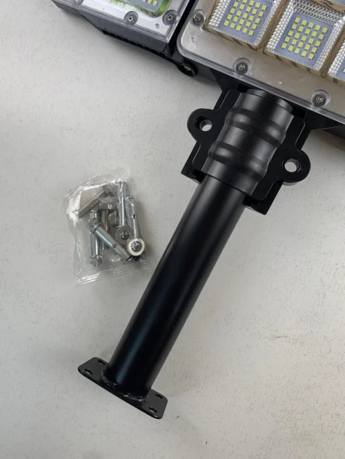 Projecteur Solaire Extérieur 800 LED  Super Lumineux, 3 Panneaux et Télécommande