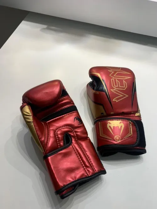 Gants de Boxe Venum Elite  Unisexe, Confort et Performance Professionnelle