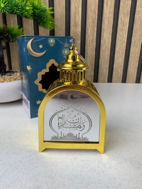 Lanterne LED Dorée pour Ramadan Design Traditionnel et Éclairage Ambiance