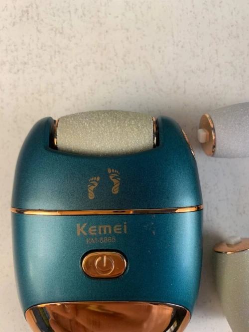 Kemei KM-6865  Appareil Exfoliant Pieds Doux et Lisses