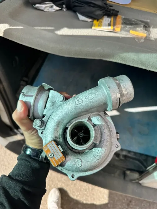 Turbo 1.5dci venu de France en excellent etat 