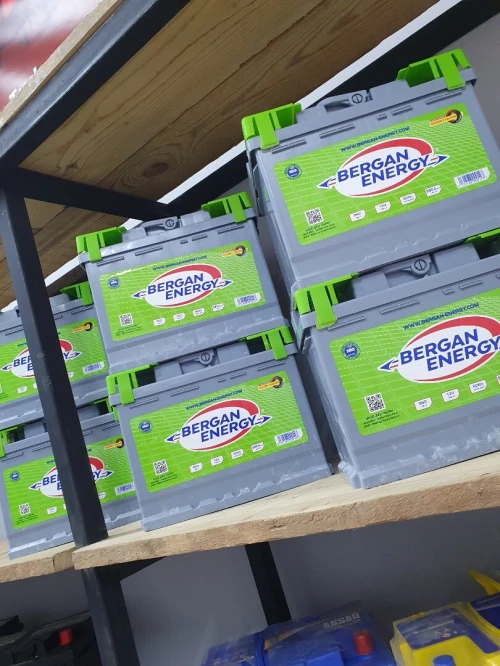 Batteries pour voitures et camions 24/7