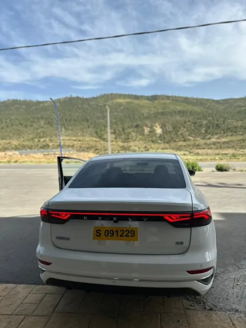 Geely Emgrand 2026 Flagship
