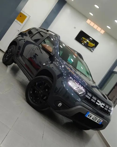 Dacia Duster 2023 Chanel gold