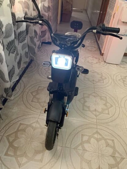 Scoozer دراجة كهربائية 2025