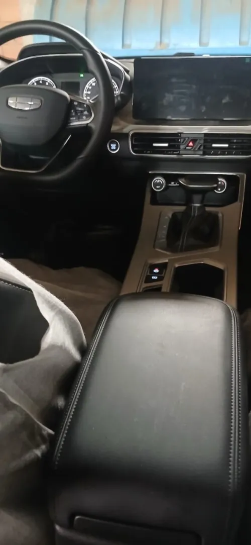 Geely Coolray 2025 