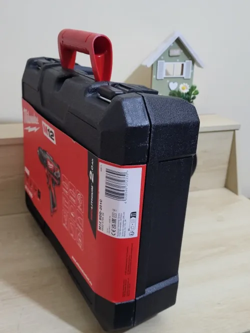 Milwaukee M12 BDD-201B Perceuse-visseuse sans fil Li-ion 12V + batterie + chargeur + mallette
