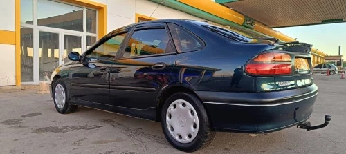 Renault Laguna 1 1995 Laguna 1