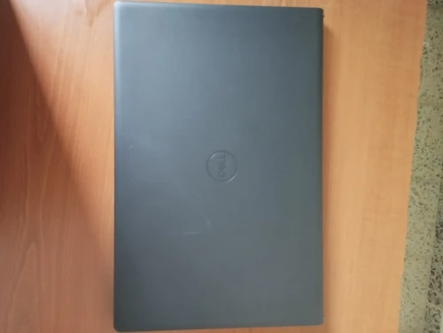 Laptop Dell Vostro 3525 | 15.5" | Ryzen 7 5700u (8 cores/16 threads) | 16GB (8+8) DDR4 3200 MHz | 512 SSD NVMe