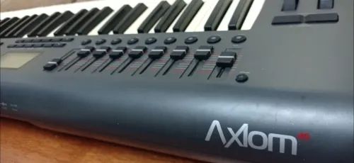 M-audio Axiom 49