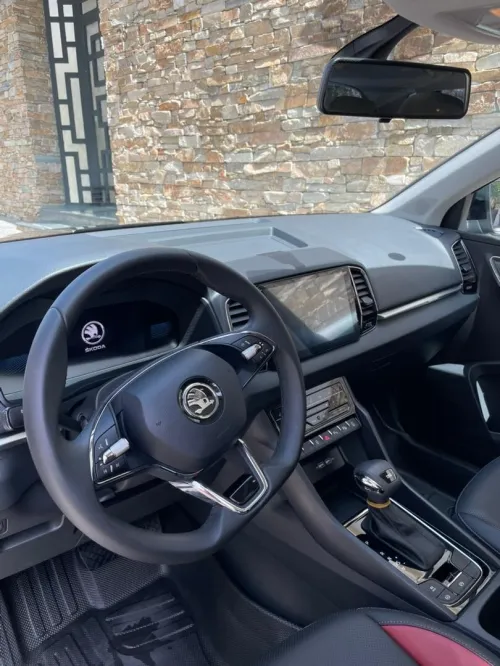 Skoda Karoq 2025 Luxury