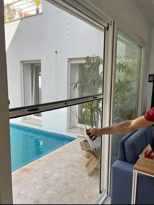 Fenêtres Aluminium et moustiquaire