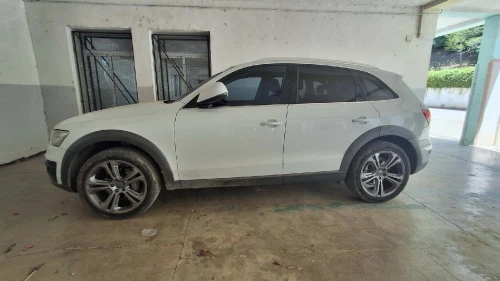 Audi Q5 2013 Off Road