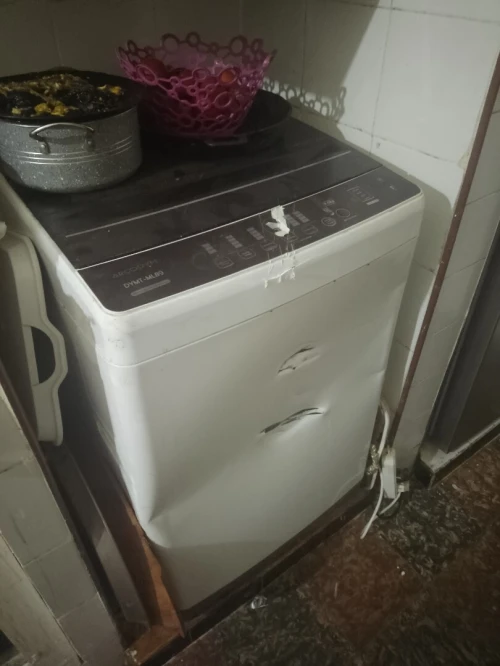 Je met en vente un frigidaire condor khassah gaz et achine a laver archodym occasion.