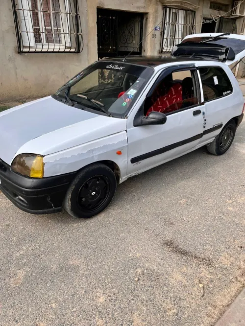 Clio japonais Clio japonais 1997 