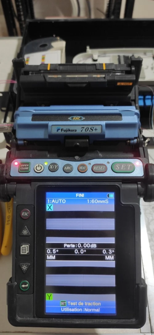 Tirage, fusion et test de fibre optique