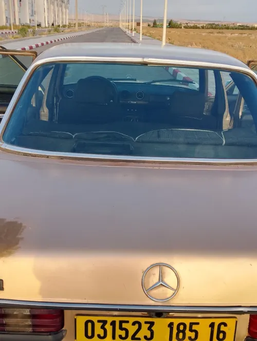Mercedes D3000 1985 