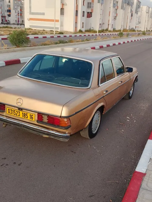 Mercedes D3000 1985 