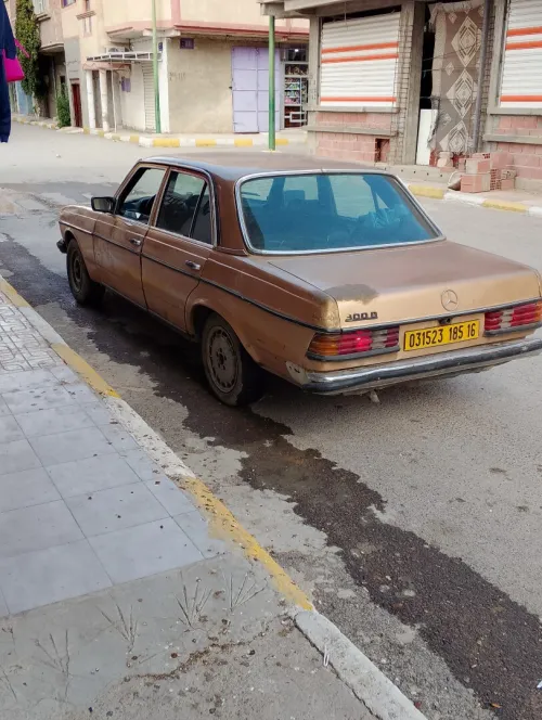 Mercedes D3000 1985 
