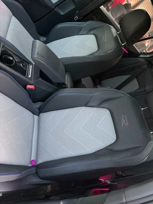 Volkswagen Golf 8 2025 R-Line