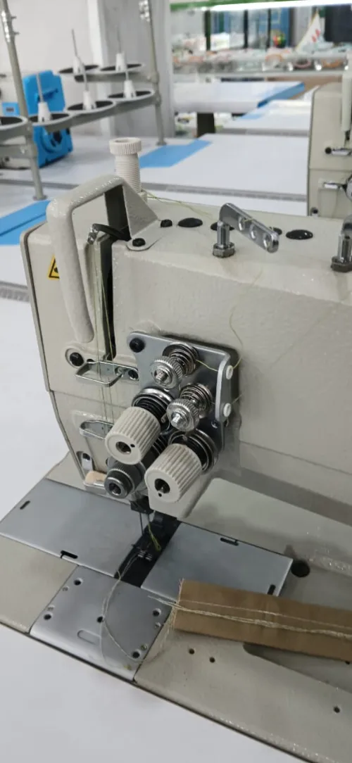 ماكينة الخياطة ثنائية الابر   machine double aiguille selencieuse feiya tex