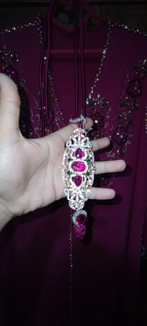 قفطان مغربي حر  صنع باليد