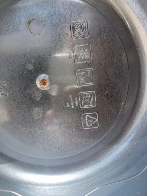 Moule injection de plastiques ( articles de menages)