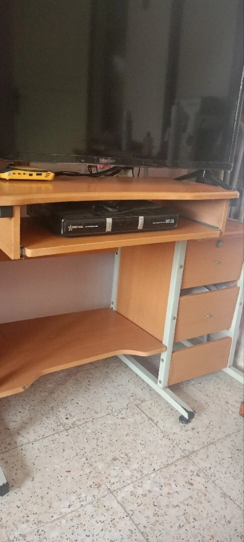 table pc bureau en bon état