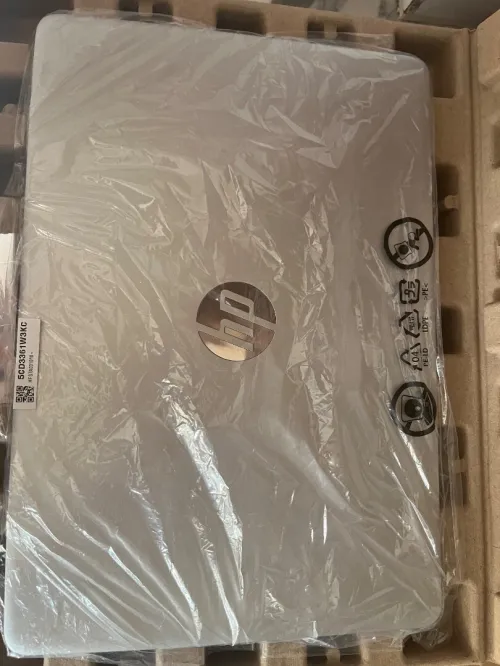 PC Portable HP comme neuf + Microsoft 365 Personnel + Souris + pochette 