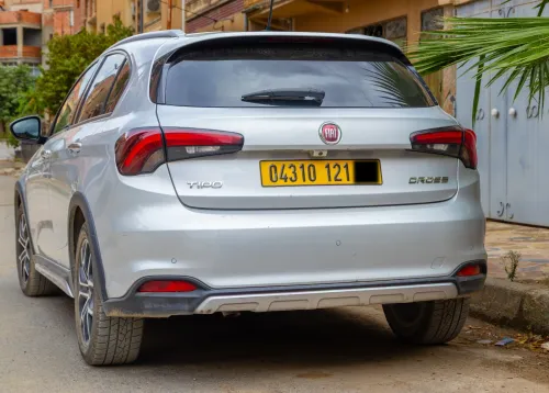Fiat Tipo Cross 1.0 Essence Turbo 2021 