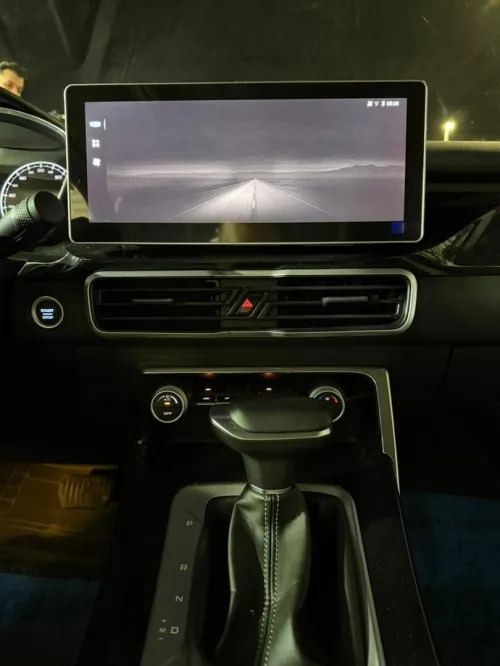Geely Coolray 2025 