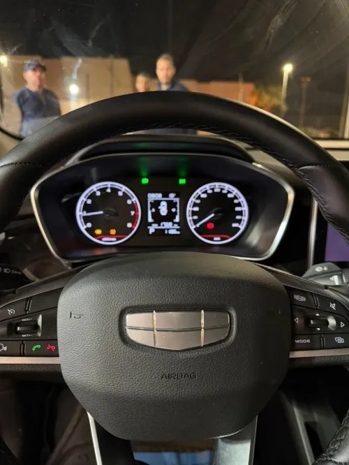 Geely Coolray 2025 