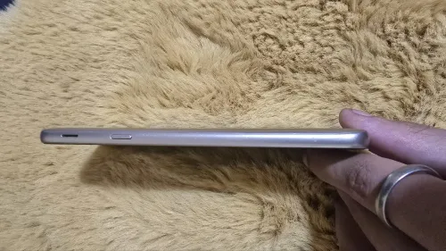Samsung J6