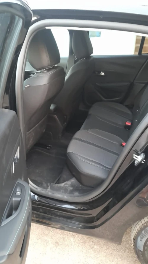 Peugeot 208 2023 Allure Pack