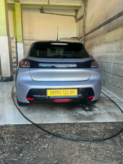 Peugeot 208 2023 E-Style