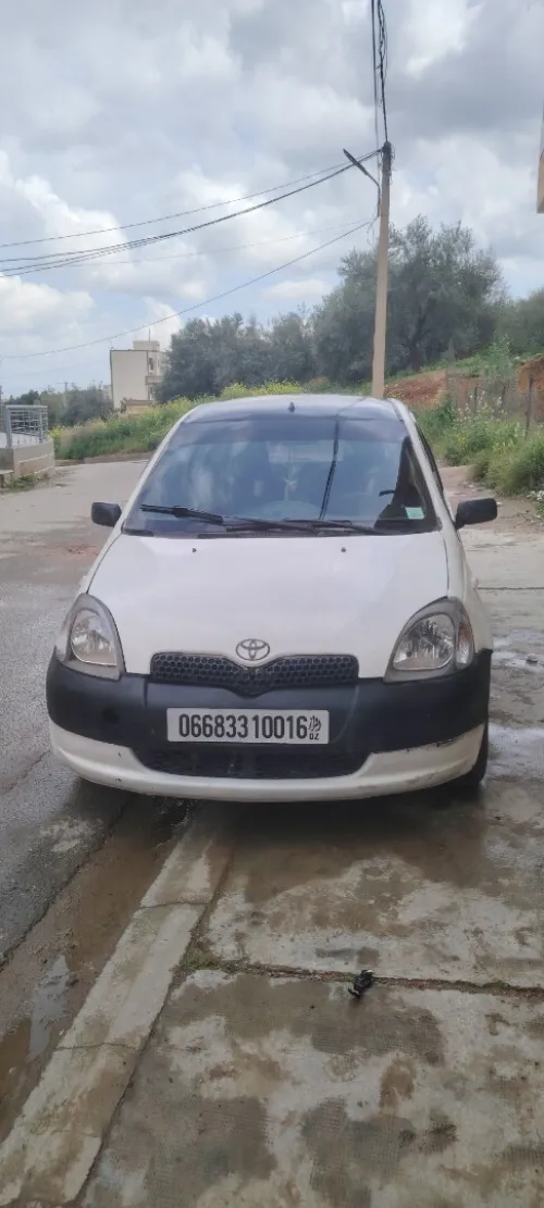 Toyota Yaris 2000 Yaris