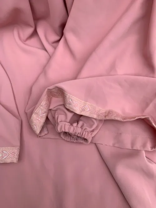 Abaya عباية 