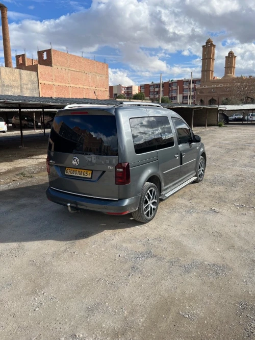 Volkswagen Caddy 2018 Highline