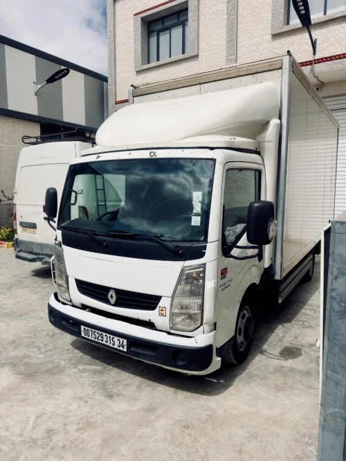 Renault Maxity 2015