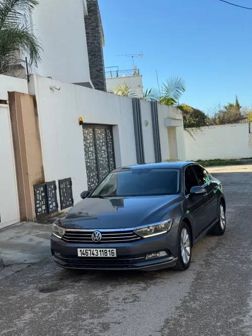 Volkswagen Passat 2018 Bleu motion